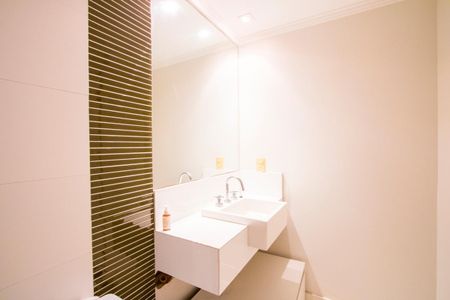 Apartamento à venda com 92m², 1 quarto e 2 vagas Apartamento à venda com 92m², 1 quarto e 2 vagasBanheiro 2 da Suíte