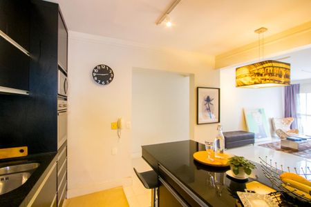 Apartamento à venda com 92m², 1 quarto e 2 vagas Apartamento à venda com 92m², 1 quarto e 2 vagasCozinha