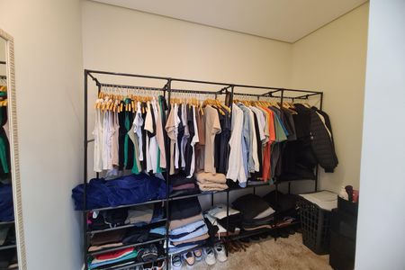 Apartamento à venda com 80m², 2 quartos e 1 vagaCloset da suíte