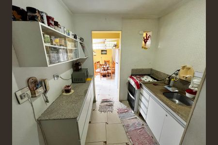 Apartamento à venda com 106m², 3 quartos e 2 vagas Apartamento à venda com 106m², 3 quartos e 2 vagasCozinha