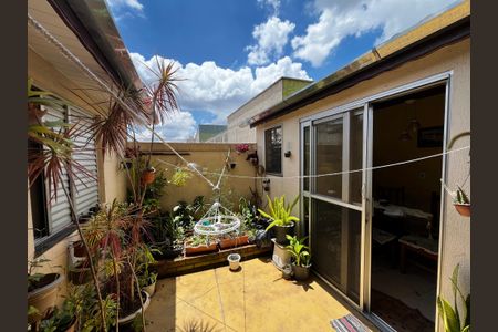 Apartamento à venda com 106m², 3 quartos e 2 vagas Apartamento à venda com 106m², 3 quartos e 2 vagasQuintal