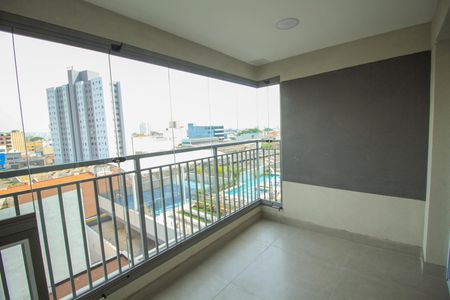 Apartamento para alugar com 48m², 2 quartos e 1 vaga Apartamento para alugar com 48m², 2 quartos e 1 vagaVaranda