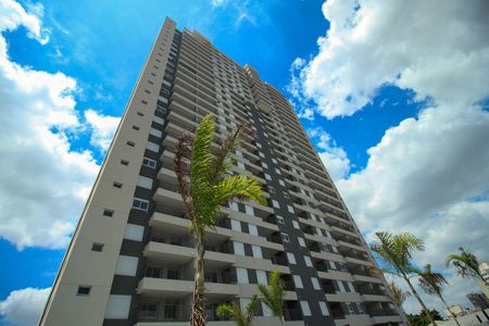 Apartamento para alugar com 48m², 2 quartos e 1 vaga Apartamento para alugar com 48m², 2 quartos e 1 vagaFachada