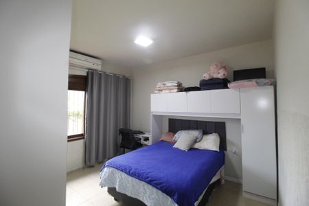 Casa à venda com 210m², 3 quartos e 2 vagasQuarto 3