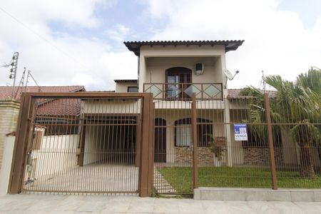 Casa à venda com 210m², 3 quartos e 2 vagasFachada