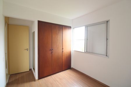 Apartamento para alugar com 77m², 3 quartos e 1 vagaQuarto 2