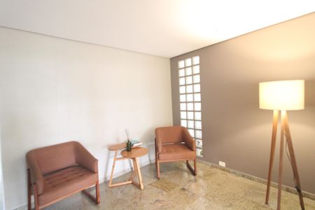 Apartamento para alugar com 77m², 3 quartos e 1 vagaHall