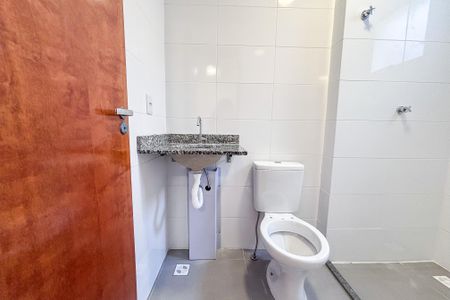 Apartamento para alugar com 33m², 1 quarto e sem vaga Apartamento para alugar com 33m², 1 quarto e sem vagaBanheiro Social