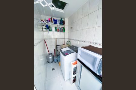 Apartamento à venda com 72m², 3 quartos e 1 vaga Apartamento à venda com 72m², 3 quartos e 1 vagaÁrea de Serviço