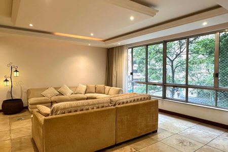 Apartamento à venda com 249m², 3 quartos e 1 vagaSala