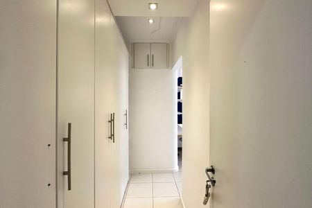Apartamento à venda com 249m², 3 quartos e 1 vagaCloset da Suíte 1