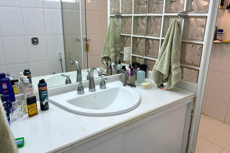 Apartamento à venda com 249m², 3 quartos e 1 vagaBanheiro da Suíte 1