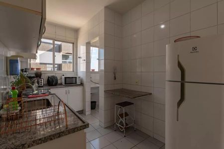 Cozinha de apartamento à venda com 3 quartos, 89m² em Itapoã, Belo Horizonte