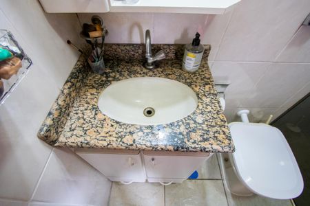 Apartamento à venda com 81m², 3 quartos e 2 vagasBanheiro do quarto 1