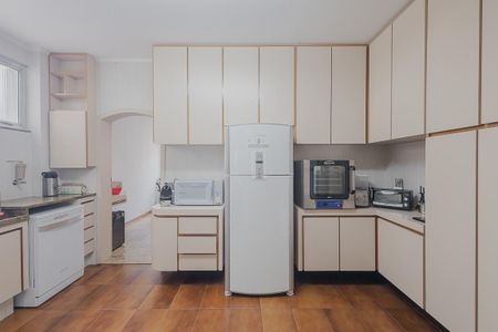 Apartamento à venda com 258m², 4 quartos e 2 vagasCozinha