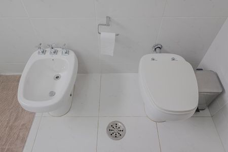 Apartamento à venda com 258m², 4 quartos e 2 vagasBanheiro da Suíte 1