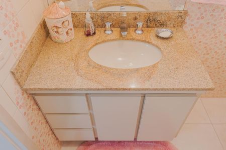 Apartamento à venda com 258m², 4 quartos e 2 vagasBanheiro da Suíte 2