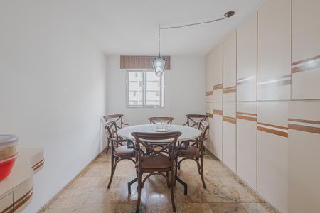 Apartamento à venda com 258m², 4 quartos e 2 vagasCozinha - Copa