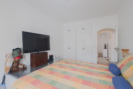 Apartamento à venda com 258m², 4 quartos e 2 vagasQuarto 1