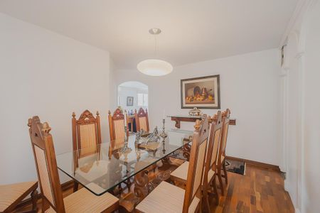 Apartamento à venda com 258m², 4 quartos e 2 vagasSala de Jantar