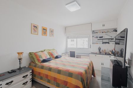 Apartamento à venda com 258m², 4 quartos e 2 vagasQuarto 1