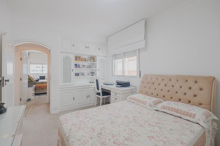 Apartamento à venda com 258m², 4 quartos e 2 vagasSuíte 2