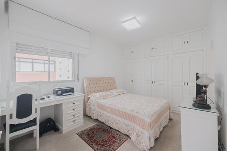 Apartamento à venda com 258m², 4 quartos e 2 vagasSuíte 2