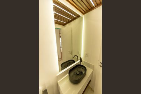 Apartamento para alugar com 85m², 2 quartos e 2 vagasBanheiro social