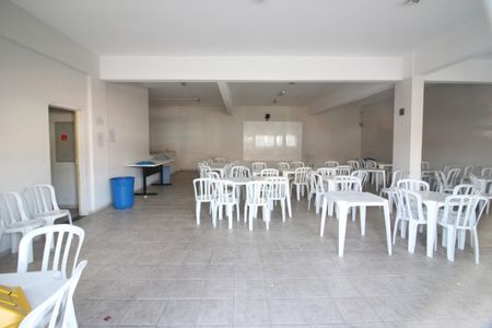 Apartamento para alugar com 64m², 2 quartos e 1 vagaÁrea comum - Salão de festas