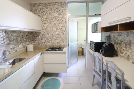Apartamento para alugar com 64m², 2 quartos e 1 vagaCozinha e Área de Serviço