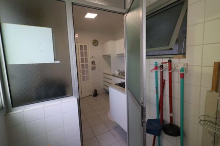 Apartamento para alugar com 64m², 2 quartos e 1 vagaCozinha e Área de Serviço