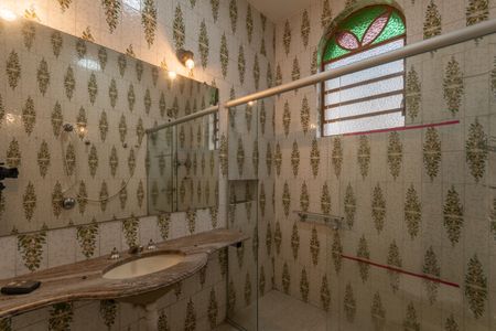 Casa à venda com 280m², 4 quartos e 4 vagasBanheiro Suíte