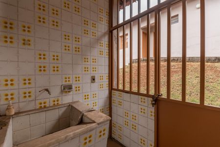 Casa à venda com 280m², 4 quartos e 4 vagasÁrea de Serviço