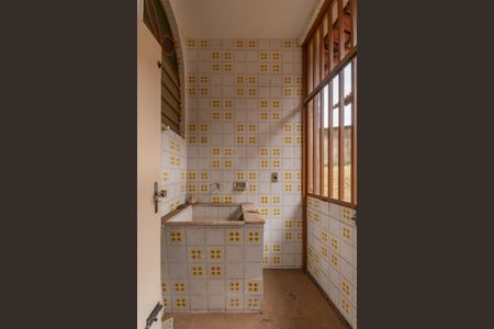 Casa à venda com 280m², 4 quartos e 4 vagasÁrea de Serviço