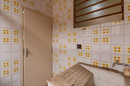 Casa à venda com 280m², 4 quartos e 4 vagasÁrea de Serviço