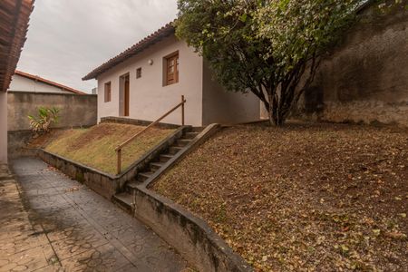 Casa à venda com 280m², 4 quartos e 4 vagasEdícula
