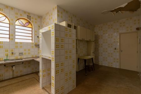 Casa à venda com 280m², 4 quartos e 4 vagasCozinha