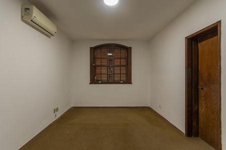 Casa à venda com 280m², 4 quartos e 4 vagasSuíte