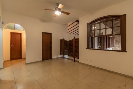Casa à venda com 280m², 4 quartos e 4 vagasCopa