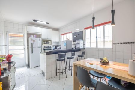 Casa à venda com 110m², 3 quartos e 3 vagasCopa e Cozinha