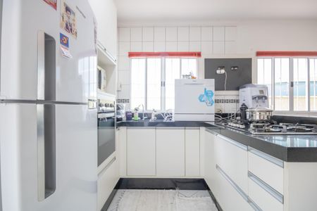Casa à venda com 110m², 3 quartos e 3 vagasCopa e Cozinha