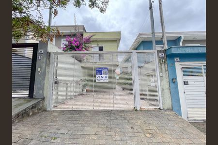 Casa à venda com 110m², 3 quartos e 3 vagasFachada