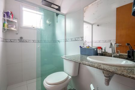 Casa à venda com 110m², 3 quartos e 3 vagasBanheiro da Suíte