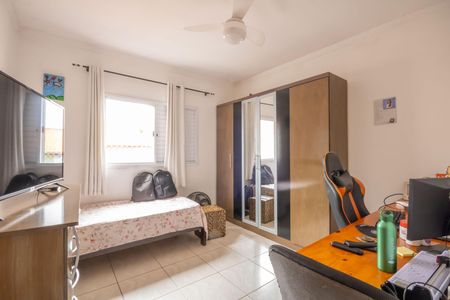 Casa à venda com 110m², 3 quartos e 3 vagasQuarto 3