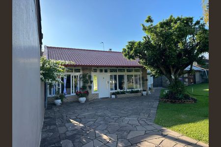 Casa à venda com 116m², 3 quartos e 2 vagas Casa à venda com 116m², 3 quartos e 2 vagasÁrea Externa