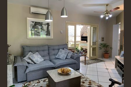 Sala de casa à venda com 3 quartos, 116m² em Mauá, Novo Hamburgo