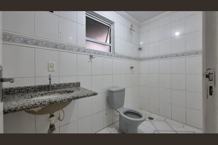 Apartamento para alugar com 94m², 3 quartos e 1 vaga Apartamento para alugar com 94m², 3 quartos e 1 vagaBanheiro social