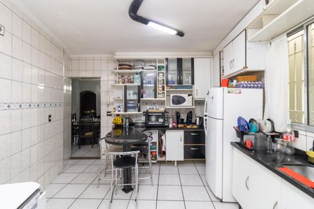 Casa à venda com 151m², 2 quartos e sem vaga Casa à venda com 151m², 2 quartos e sem vagaCozinha