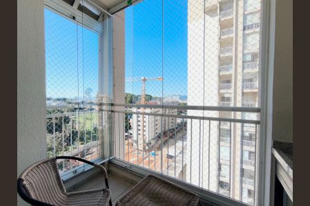 Apartamento à venda com 67m², 2 quartos e 1 vaga Apartamento à venda com 67m², 2 quartos e 1 vagaVaranda