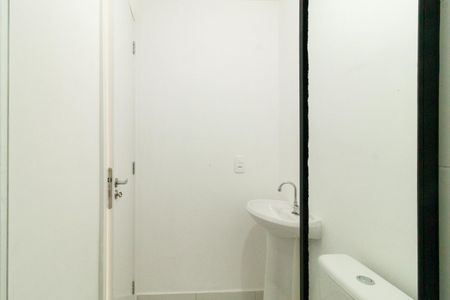 Apartamento para alugar com 33m², 2 quartos e sem vaga Apartamento para alugar com 33m², 2 quartos e sem vagaBanheiro